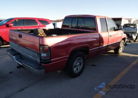 1998 Dodge Ram 1500 St z USA, uszkodzony, nr VIN 3B7HC13Y2WG186985